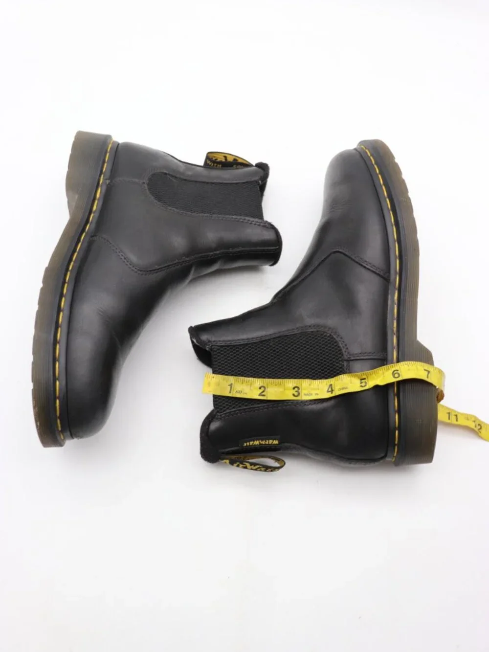 Doc Dr. Martens 2976 Chelsea Boots Men's 9 Women’s 10 Black Leather Ankle Boots